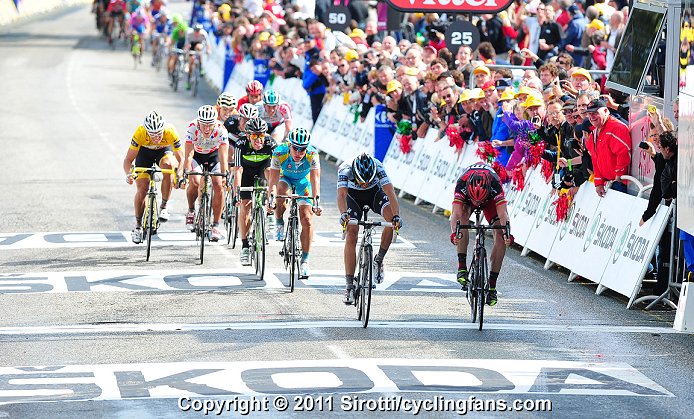 Cadel Evans wins stage 4 - 2011 tour